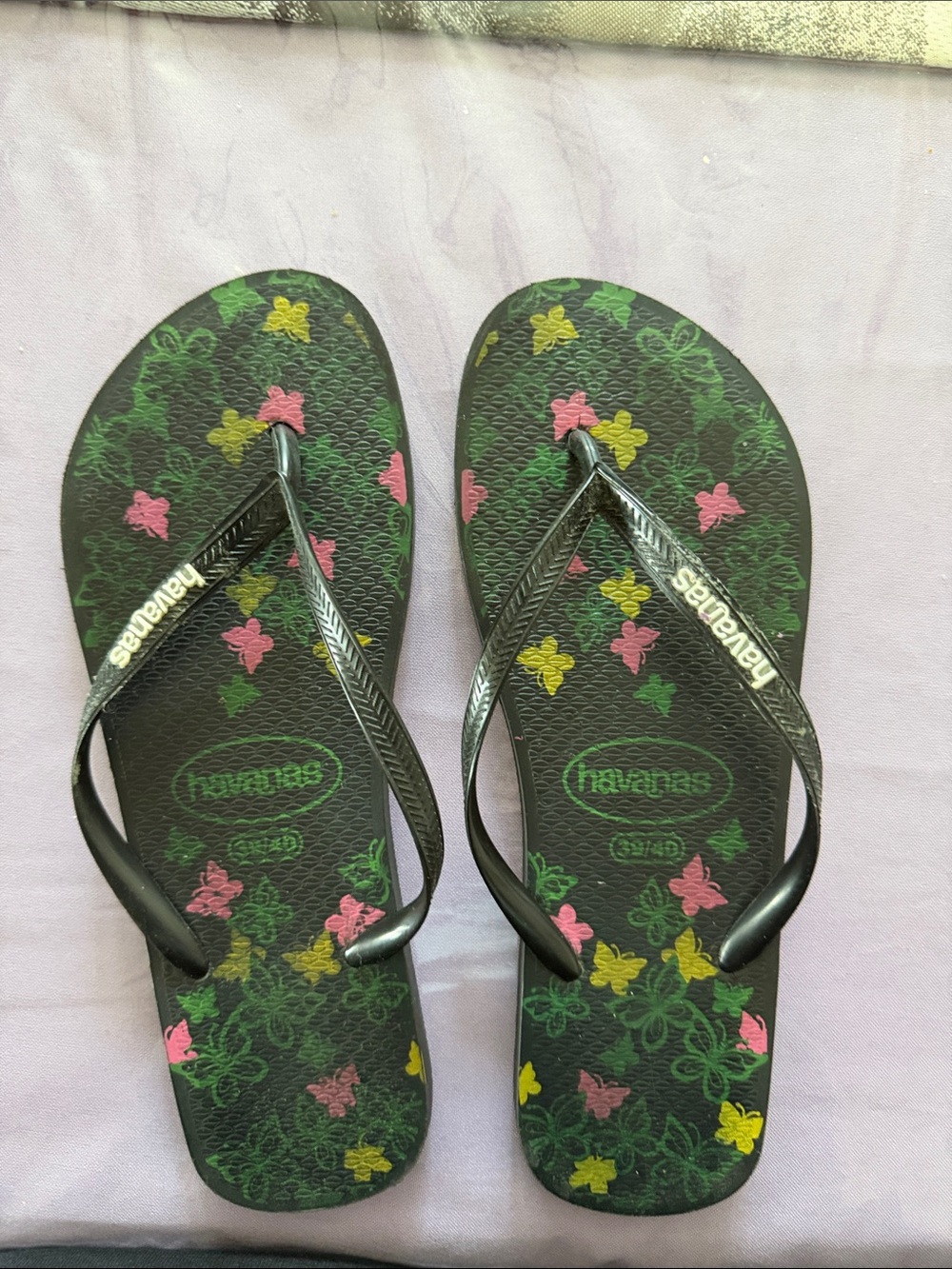 Havaianas Women's Black Flip Flops with Pink & Yellow Floral Print